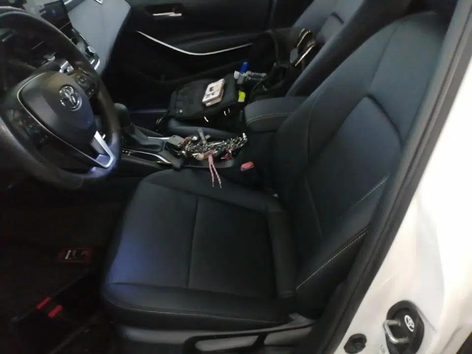 Toyota Corolla 2023 1.8L Smart Electric Hybrid Dual-Motor Elite Edition — миниатюра 17