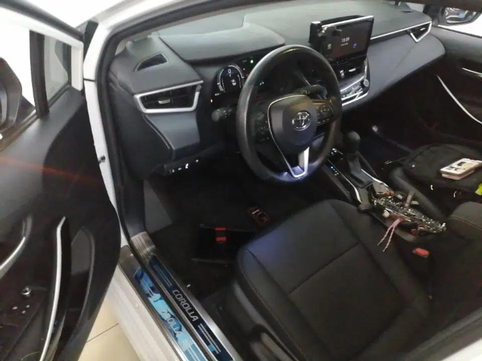 Toyota Corolla 2023 1.8L Smart Electric Hybrid Dual-Motor Elite Edition — миниатюра 18