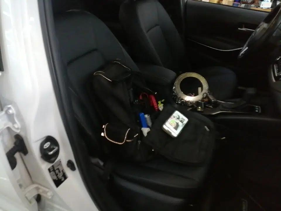 Toyota Corolla 2023 1.8L Smart Electric Hybrid Dual-Motor Elite Edition — миниатюра 19
