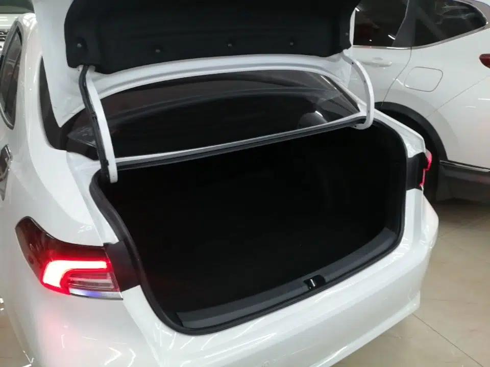 Toyota Corolla 2023 1.8L Smart Electric Hybrid Dual-Motor Elite Edition — миниатюра 22