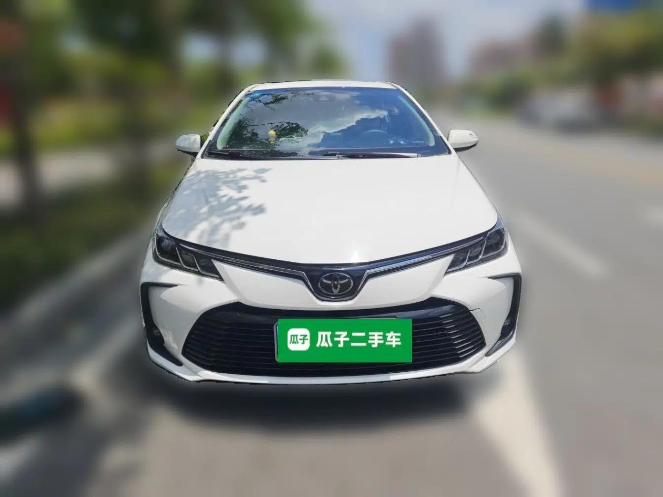 Toyota Corolla 2019 1.2T S-CVT GL-i Luxury Edition — миниатюра 2