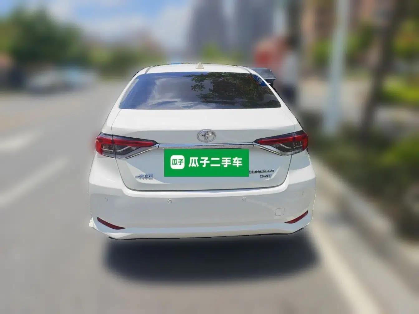 Toyota Corolla 2019 1.2T S-CVT GL-i Luxury Edition — миниатюра 5
