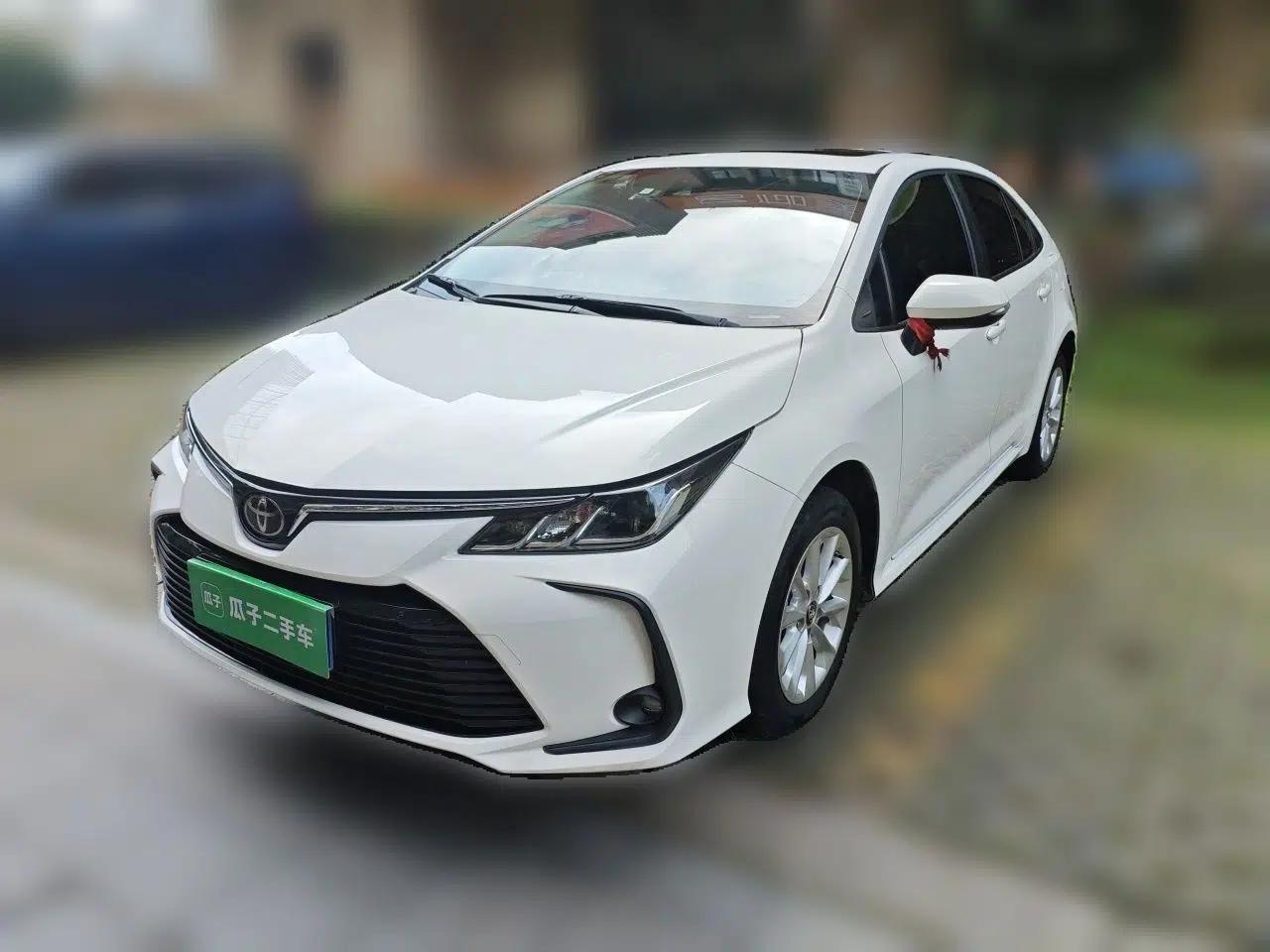 Toyota Corolla 2019 1.2T S-CVT GL-i Luxury Edition — миниатюра 1