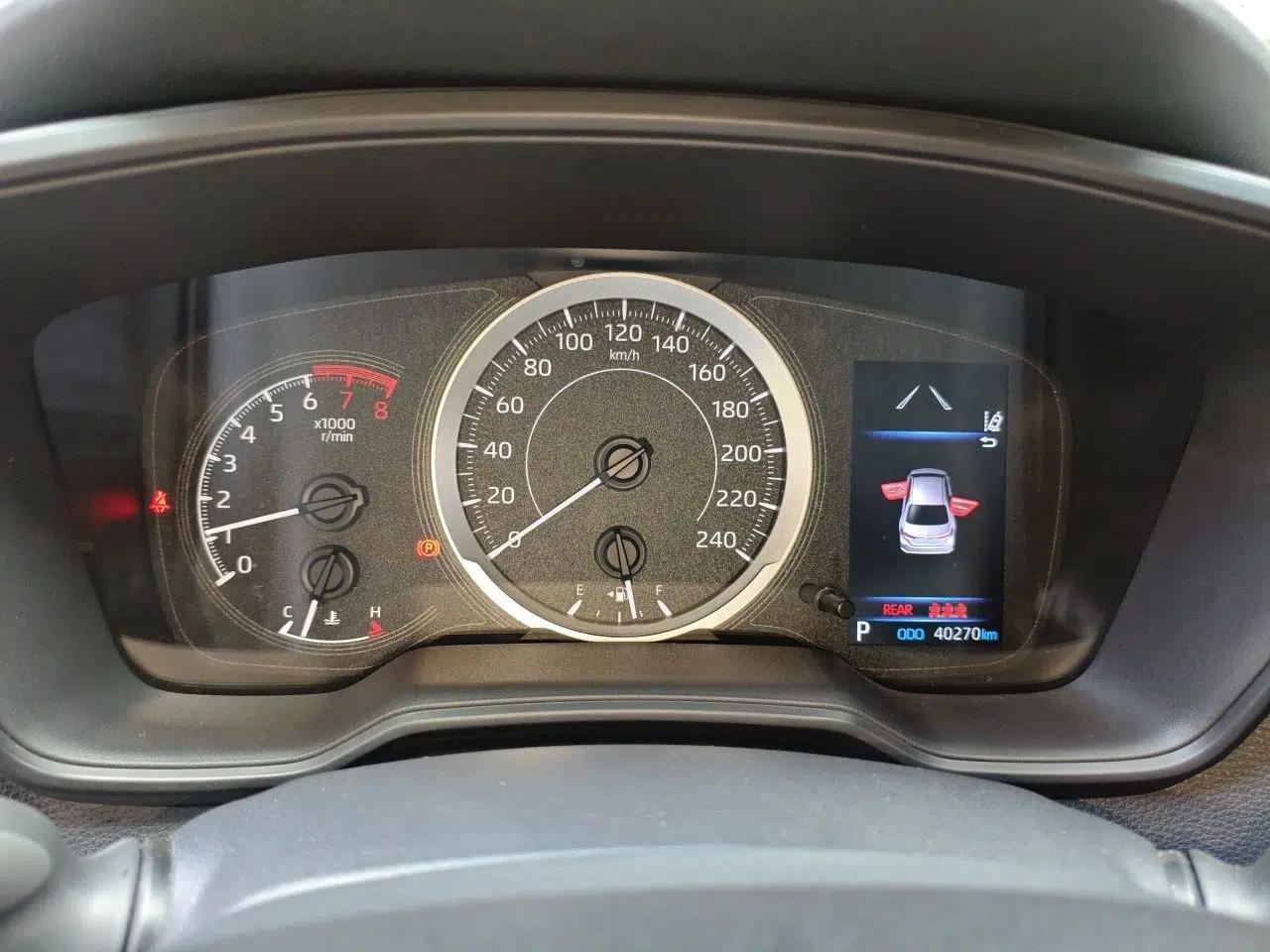 Toyota Corolla 2019 1.2T S-CVT GL-i Luxury Edition — миниатюра 11
