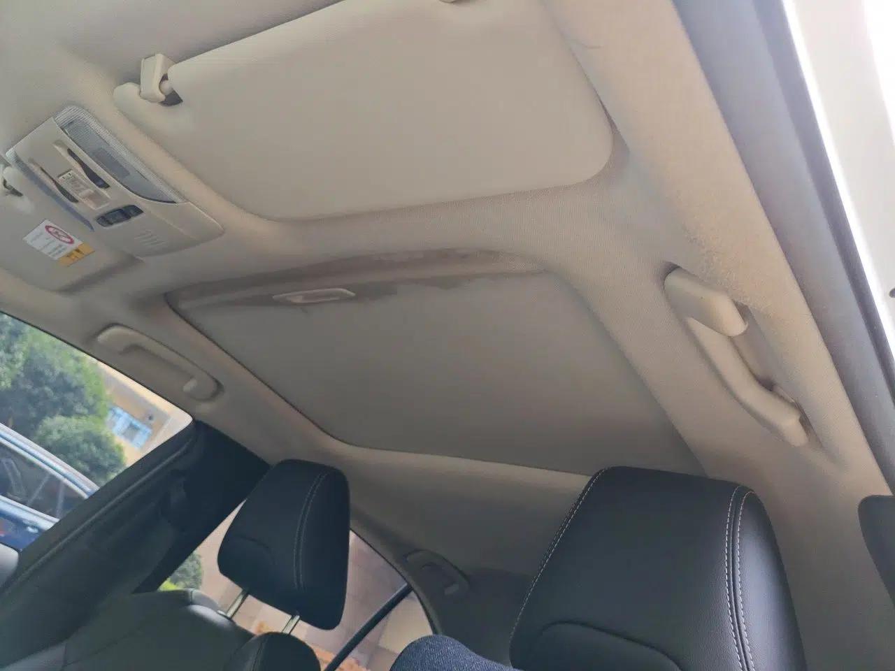 Toyota Corolla 2019 1.2T S-CVT GL-i Luxury Edition — миниатюра 18