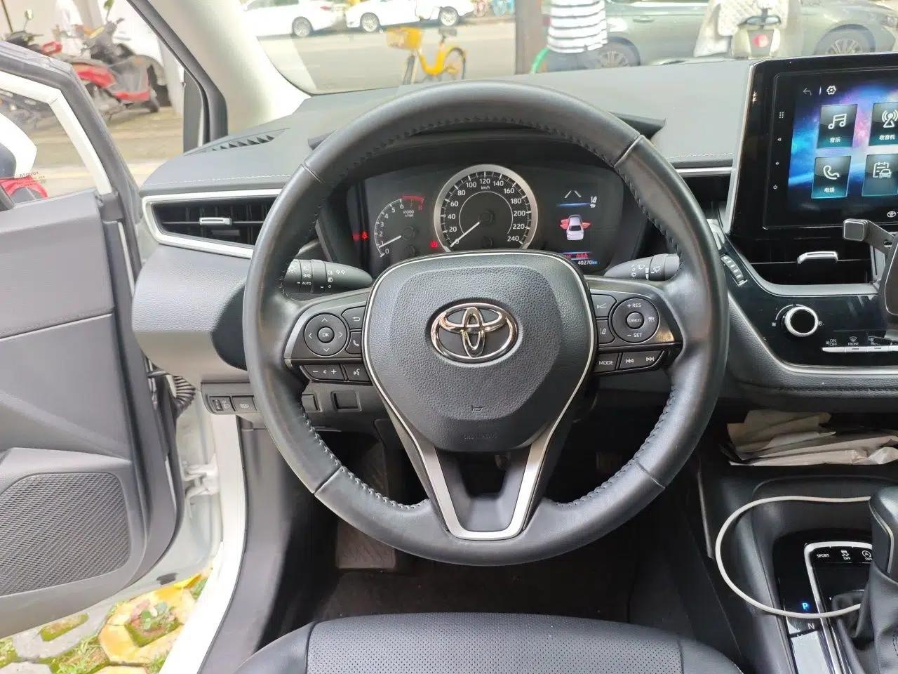 Toyota Corolla 2019 1.2T S-CVT GL-i Luxury Edition — миниатюра 10