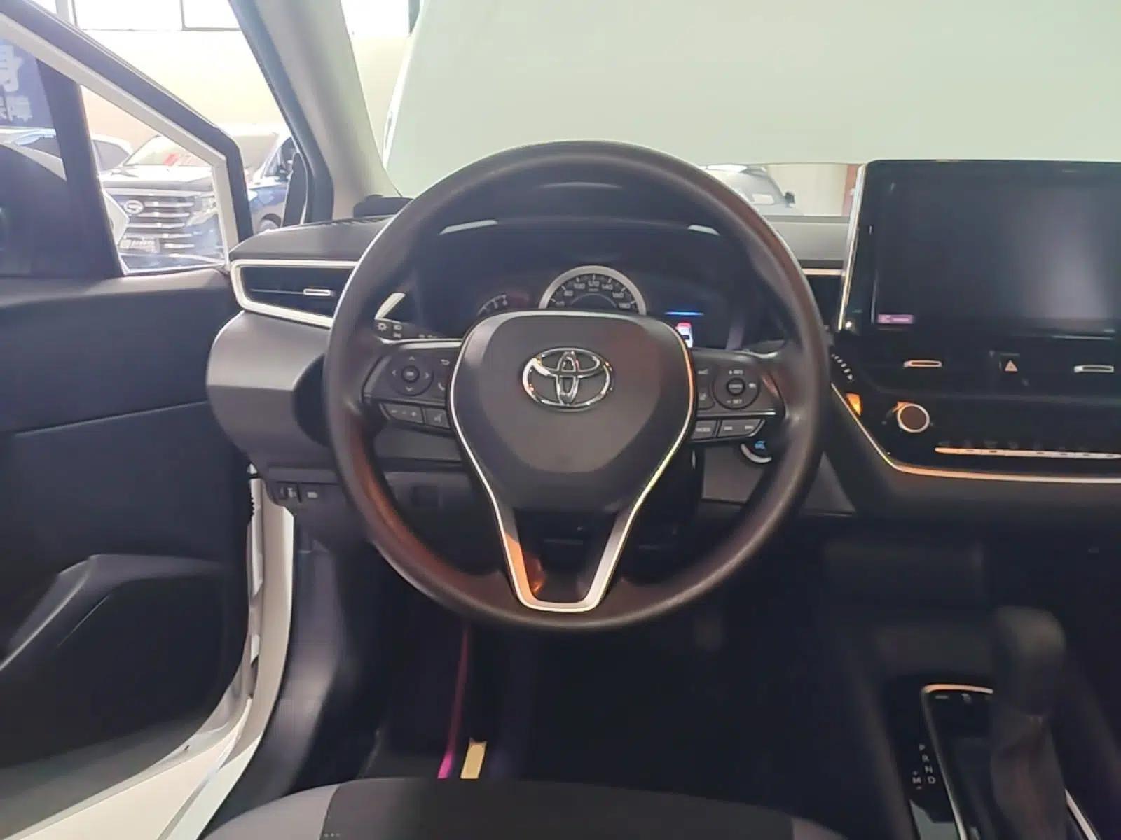 Toyota Corolla 2023 1.2T Elite Edition — миниатюра 13