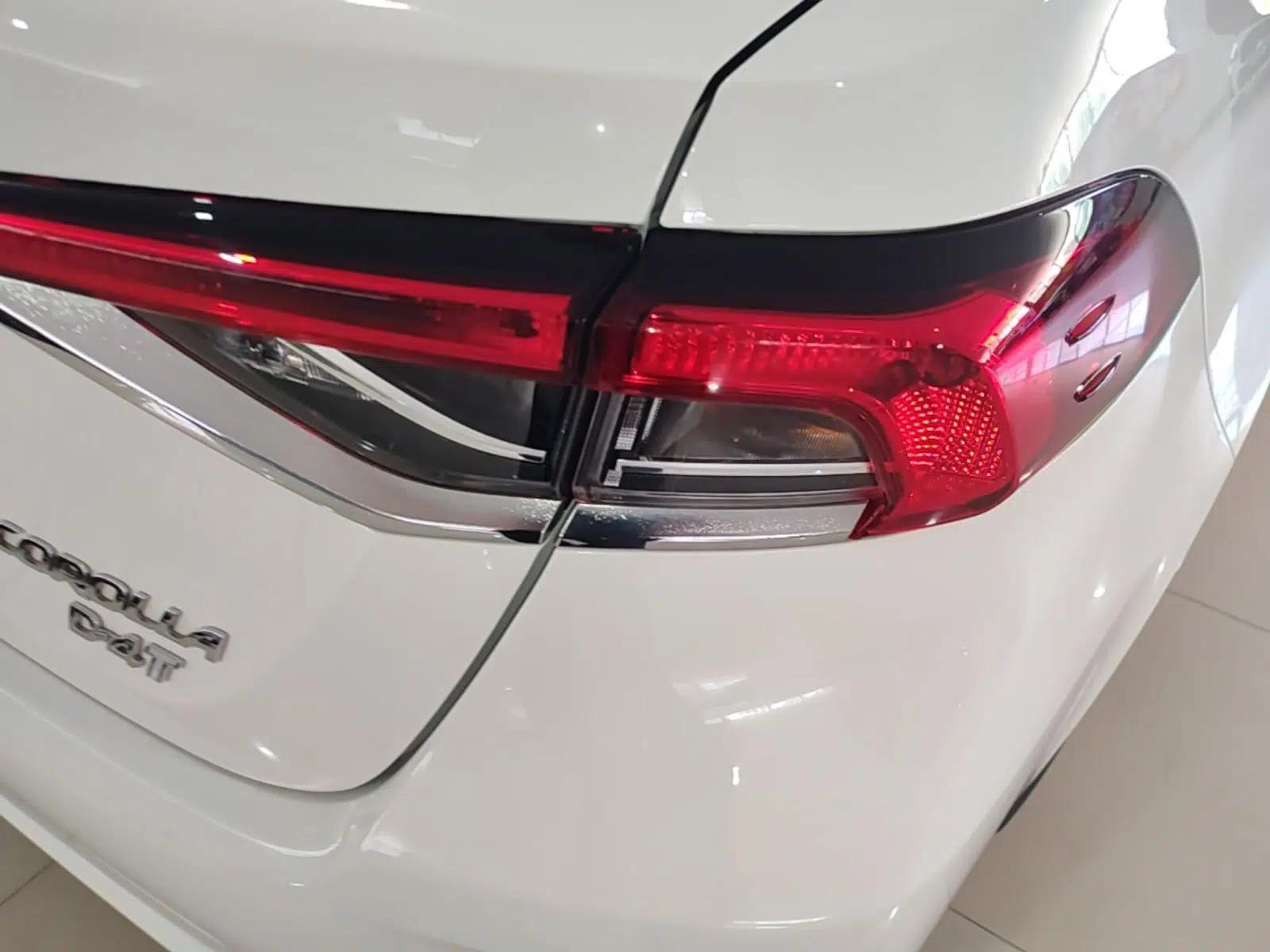 Toyota Corolla 2023 1.2T Elite Edition — миниатюра 9