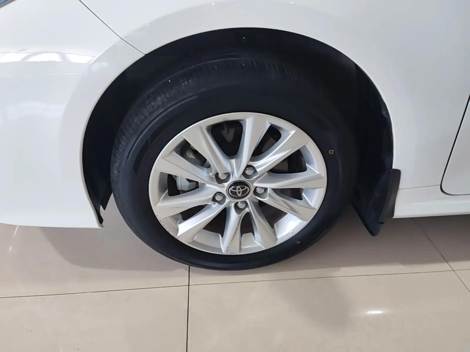Toyota Corolla 2023 1.2T Elite Edition — миниатюра 10