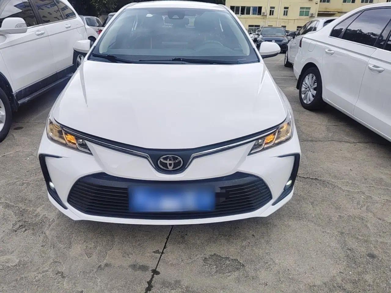 Toyota Corolla 2022 1.2T S-CVT Pioneer PLUS Edition — миниатюра 2