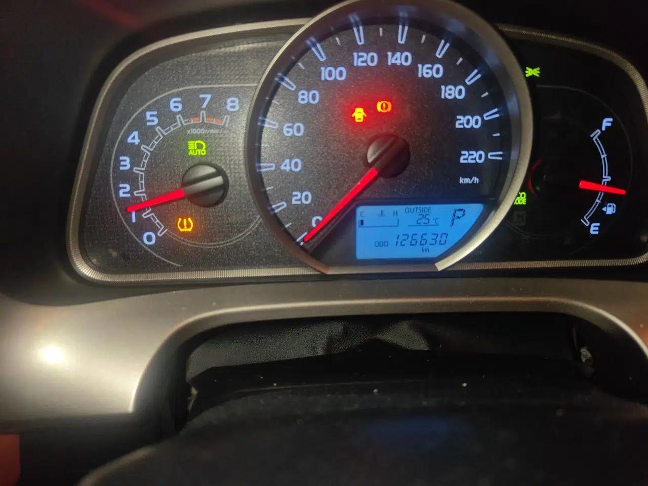 Toyota RAV4 2013 2.5L Automatic 4x4 Elite Edition — миниатюра 12