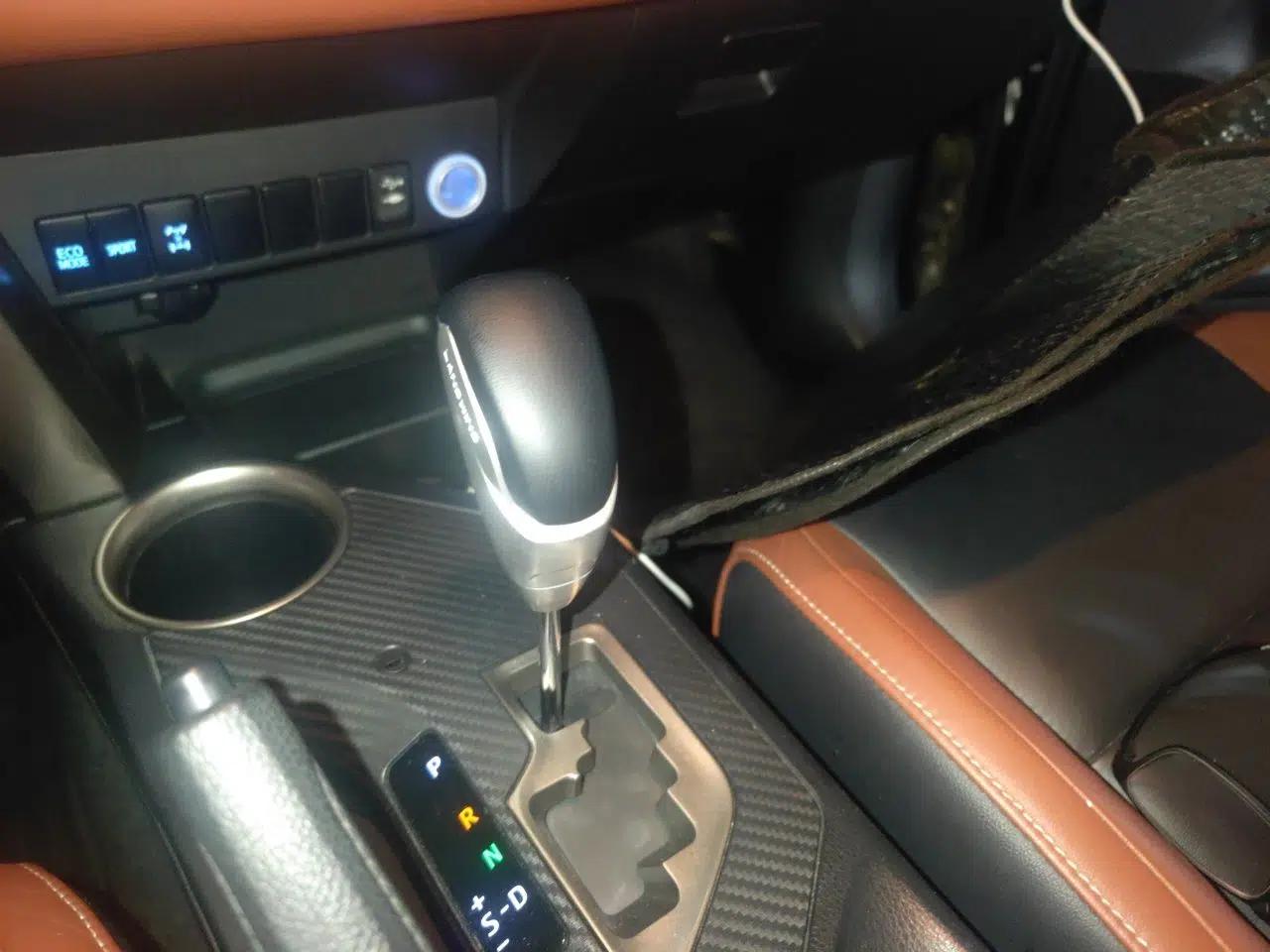 Toyota RAV4 2013 2.5L Automatic 4x4 Elite Edition — миниатюра 14