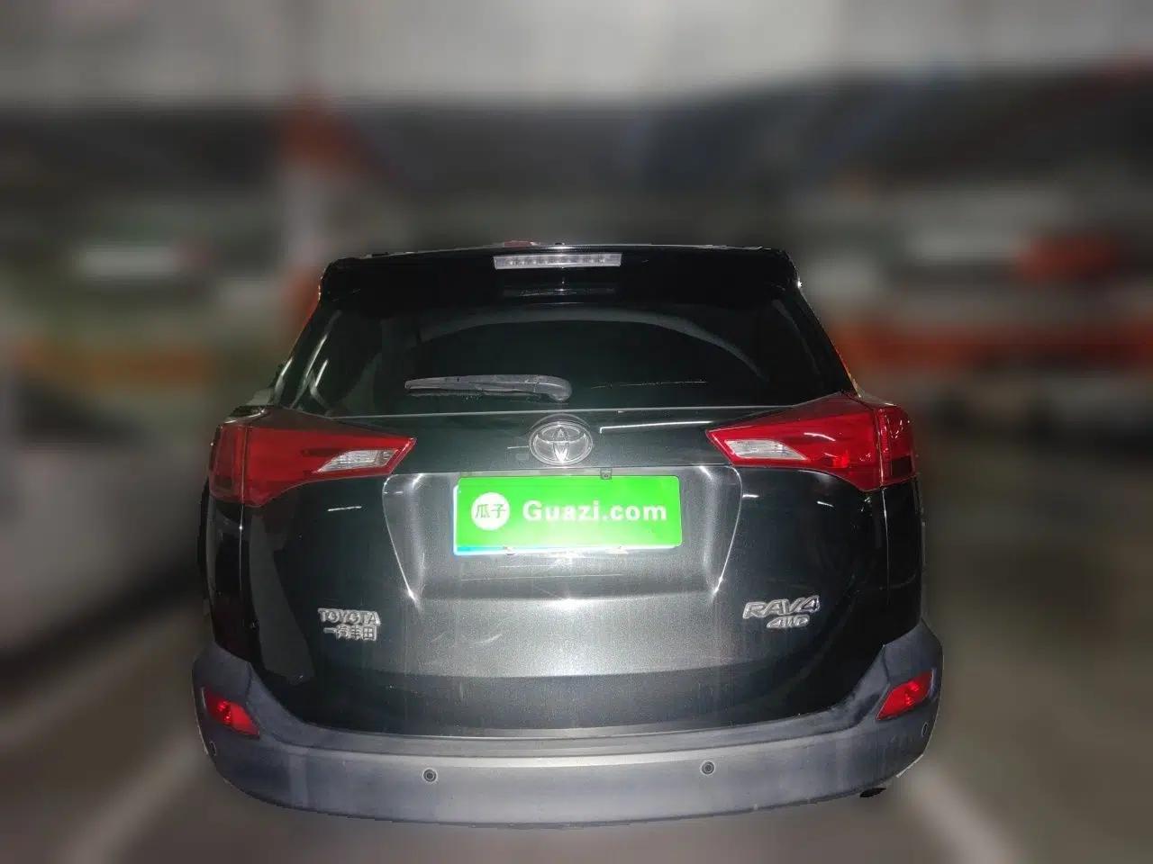 Toyota RAV4 2013 2.5L Automatic 4x4 Elite Edition — миниатюра 5