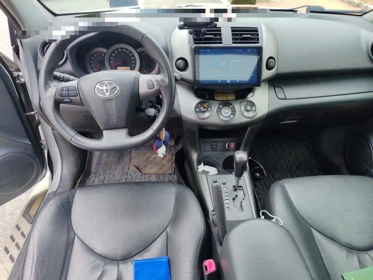Toyota RAV4 2011 2.4L Automatic 4x4 Luxury Edition — миниатюра 9