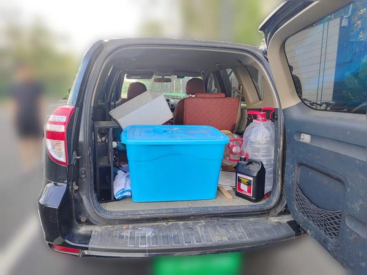 Toyota RAV4 2011 2.0L Manual Classic Edition — миниатюра 19