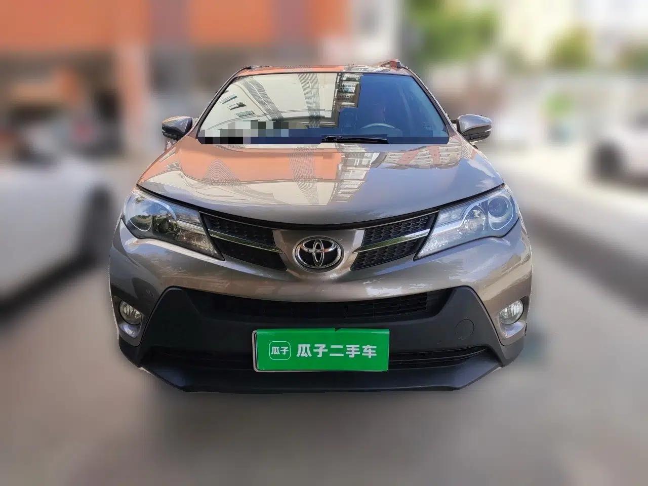 Toyota RAV4 2013 2.0L CVT Four-Wheel Drive Fashion Edition — миниатюра 2