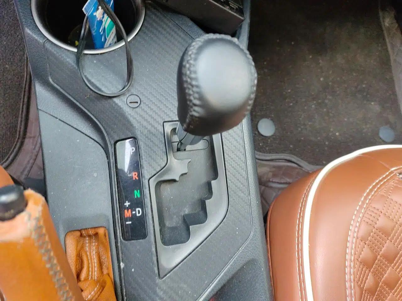 Toyota RAV4 2013 2.0L CVT Four-Wheel Drive Fashion Edition — миниатюра 14