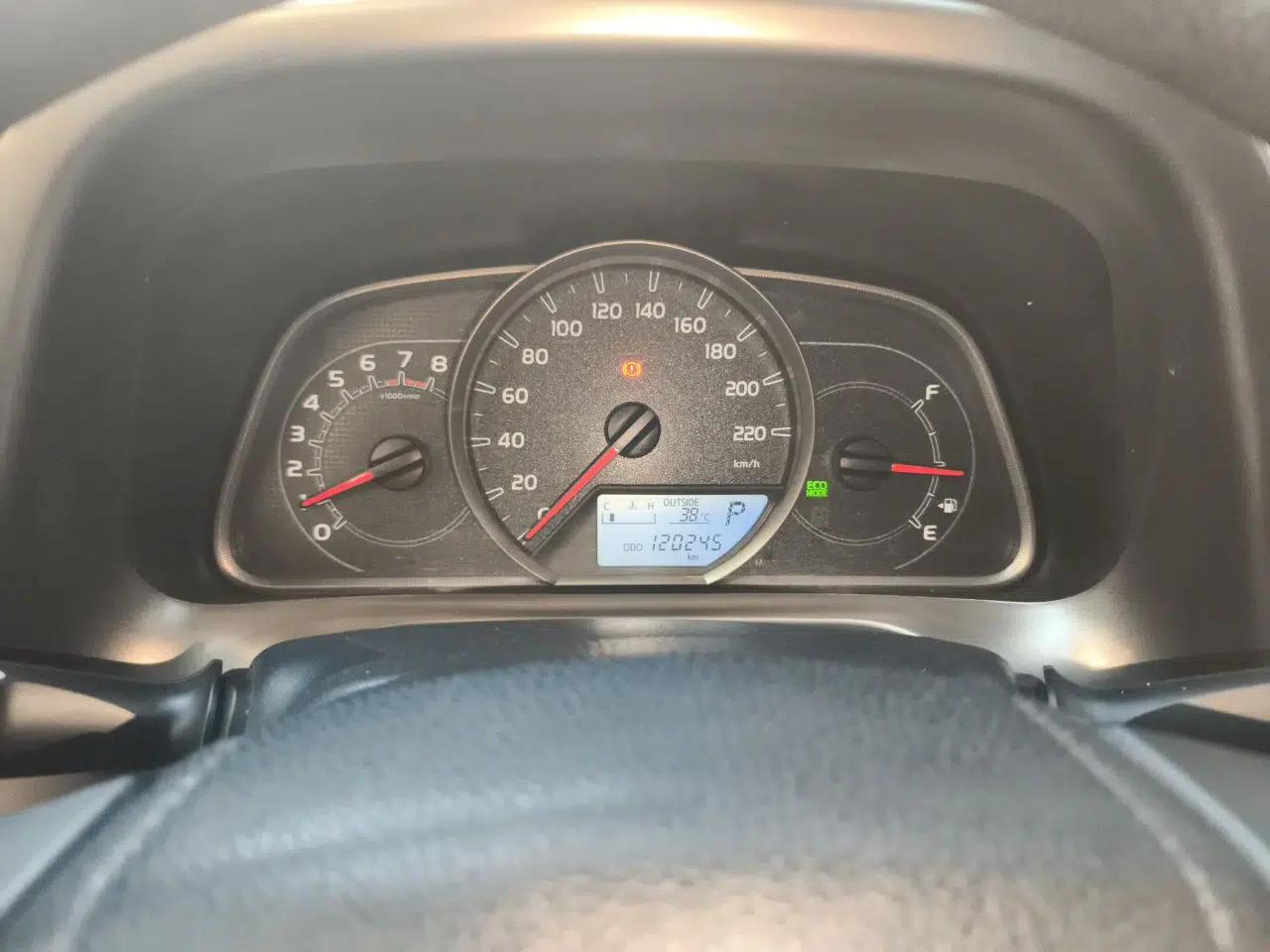 Toyota RAV4 2013 2.0L CVT Two-Wheel Drive Urban Edition — миниатюра 11