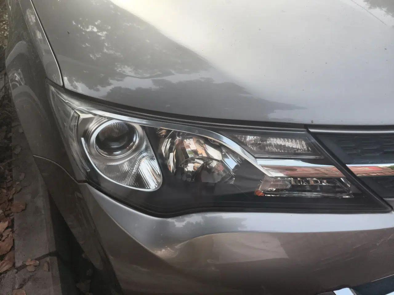 Toyota RAV4 2013 2.0L CVT Two-Wheel Drive Urban Edition — миниатюра 7