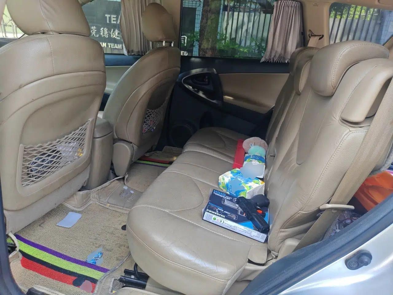 Toyota RAV4 2013 Special Edition 2.0L Automatic Elite — миниатюра 17