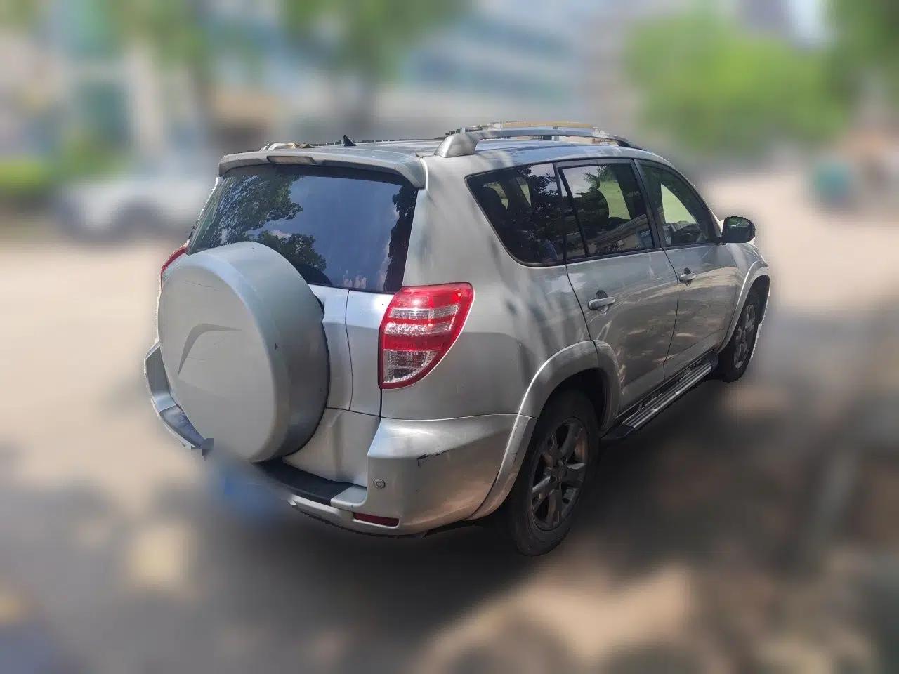 Toyota RAV4 2013 Special Edition 2.0L Automatic Elite — миниатюра 6