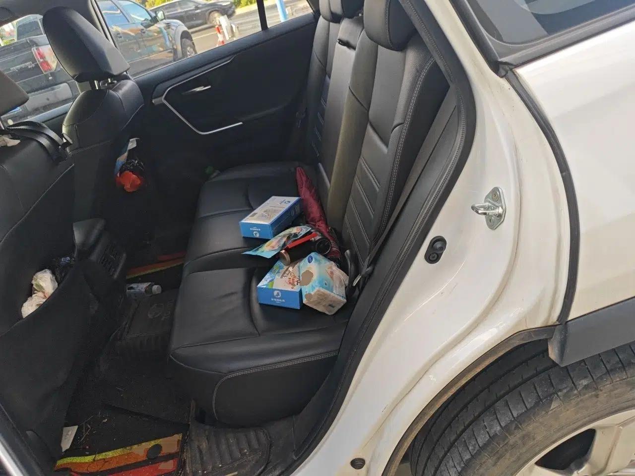 Toyota RAV4 2021 2.0L CVT Two-Wheel Drive Fashion PLUS Edition — миниатюра 17