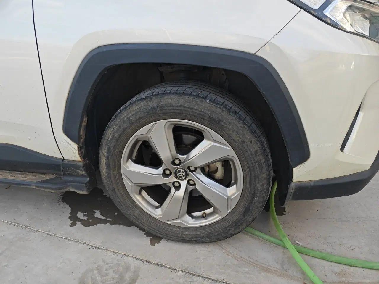 Toyota RAV4 2021 2.0L CVT Two-Wheel Drive Fashion PLUS Edition — миниатюра 8