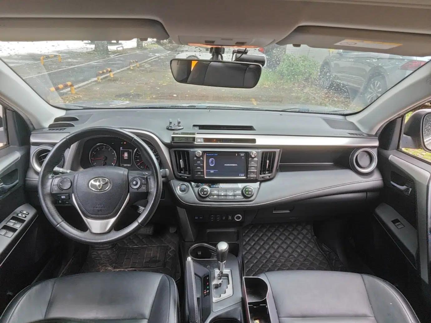 Toyota RAV4 2016 2.0L CVT Two-Wheel Drive Smart Edition China V Standard — миниатюра 12