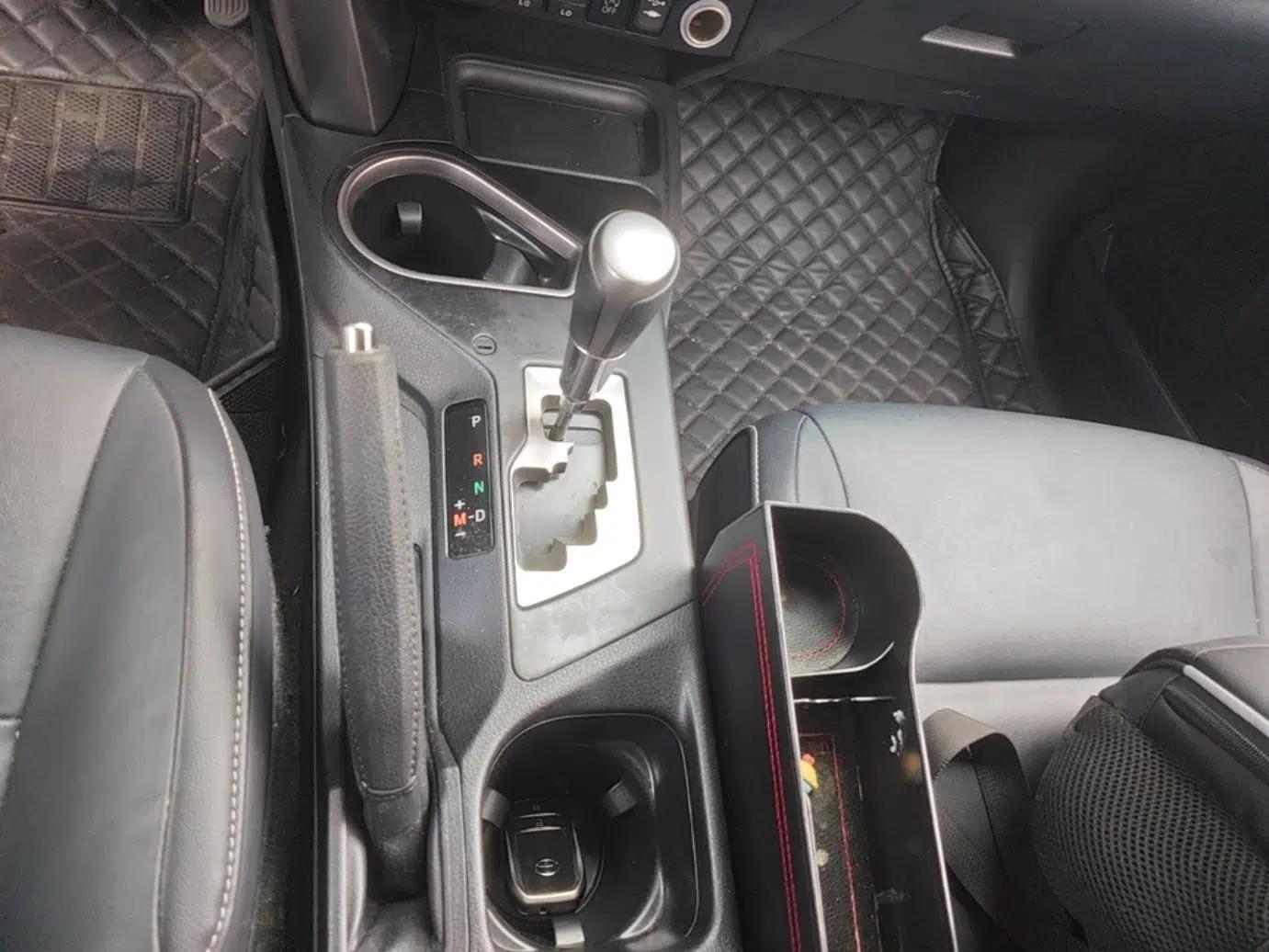 Toyota RAV4 2016 2.0L CVT Two-Wheel Drive Smart Edition China V Standard — миниатюра 16