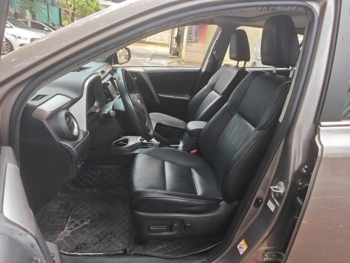 Toyota RAV4 2016 2.0L CVT Two-Wheel Drive Smart Edition China V Standard — миниатюра 17