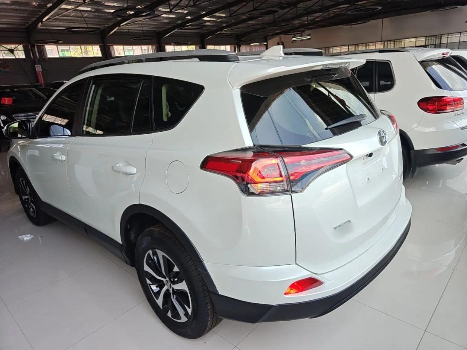 Toyota RAV4 2019 2.0L CVT Two-Wheel Drive Pioneer Edition China VI Standard — миниатюра 4