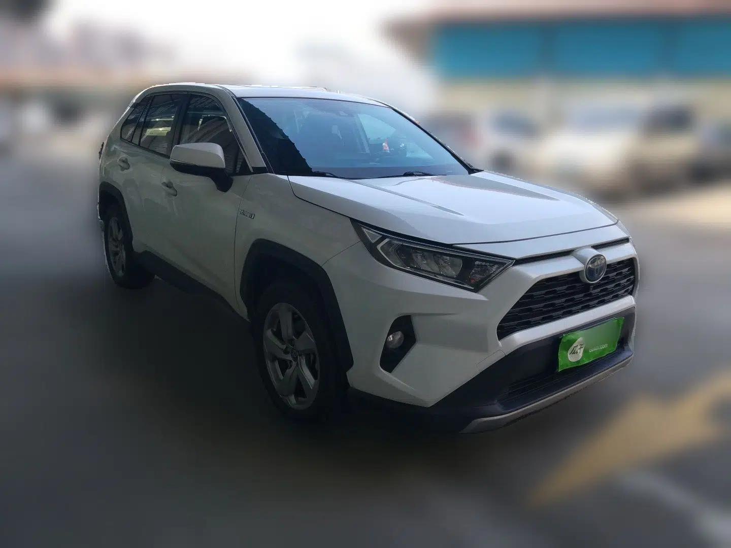 Toyota RAV4 2020 Dual-Engine 2.5L E-CVT Two-Wheel Drive Elite Edition — миниатюра 3