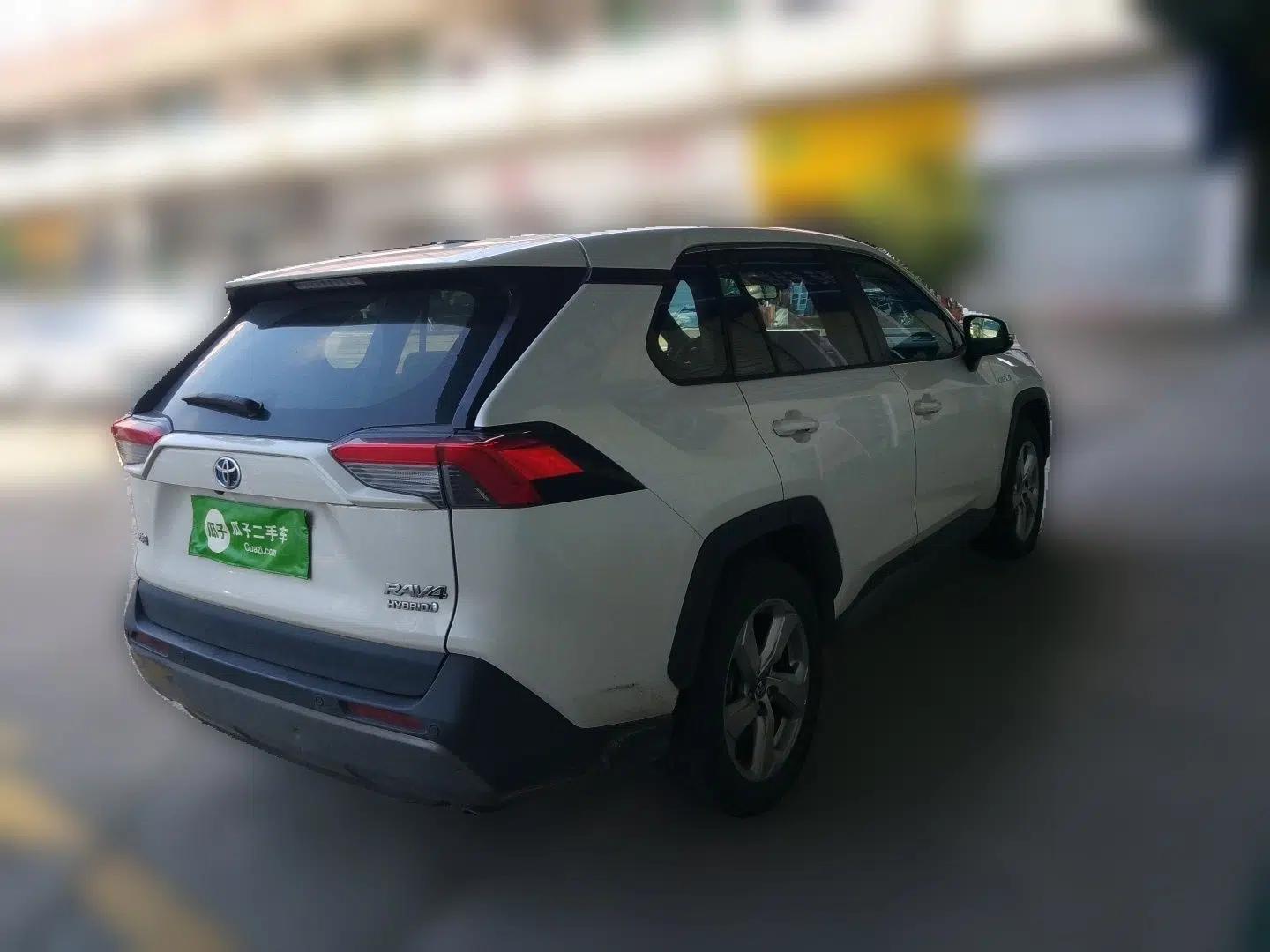 Toyota RAV4 2020 Dual-Engine 2.5L E-CVT Two-Wheel Drive Elite Edition — миниатюра 6