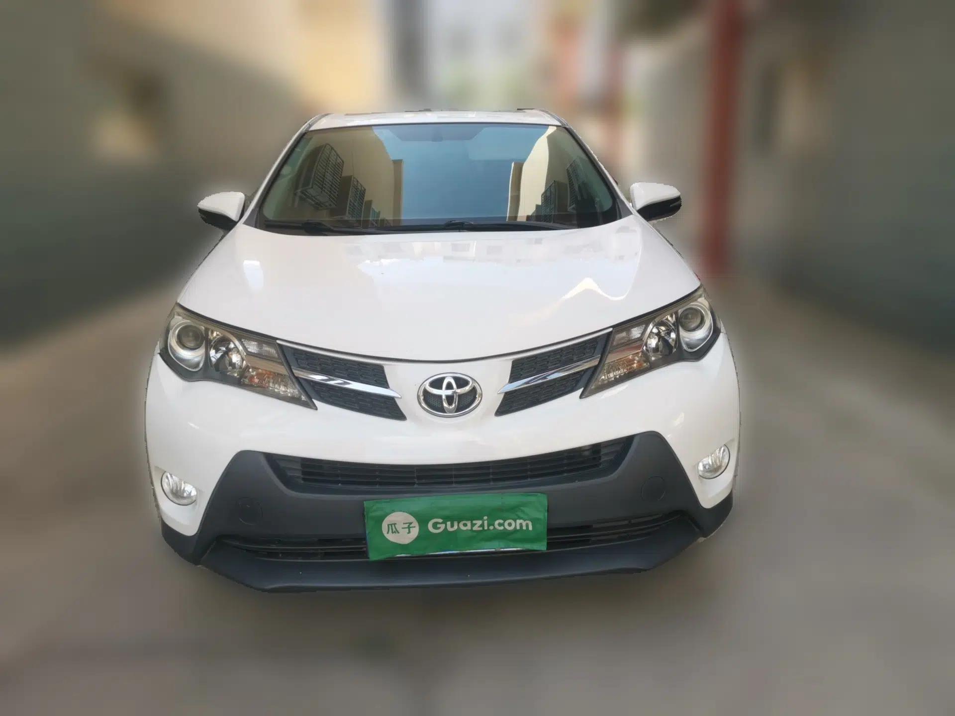 Toyota RAV4 2013 2.0L CVT Four-Wheel Drive New Edition — миниатюра 2