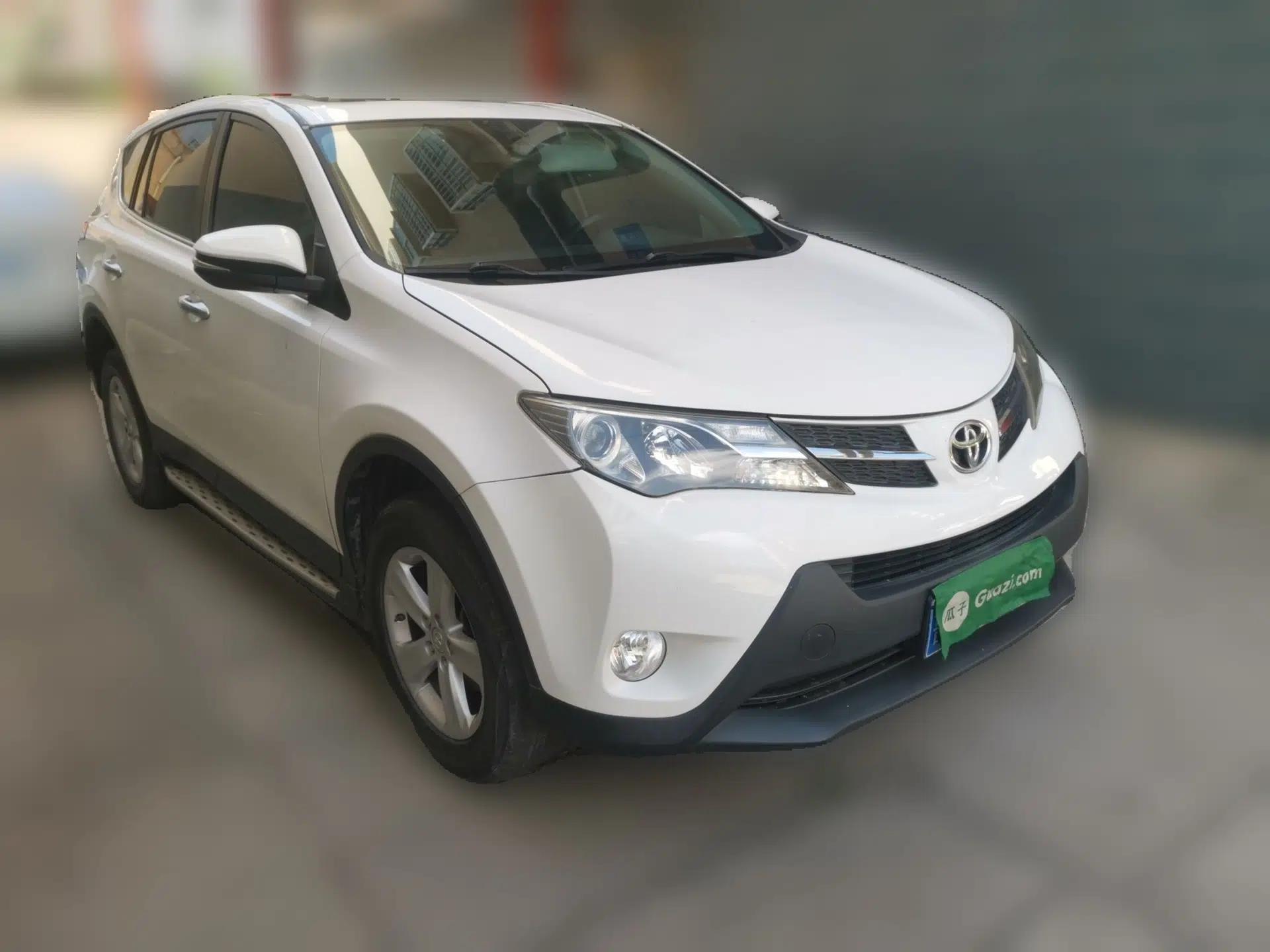 Toyota RAV4 2013 2.0L CVT Four-Wheel Drive New Edition — миниатюра 3