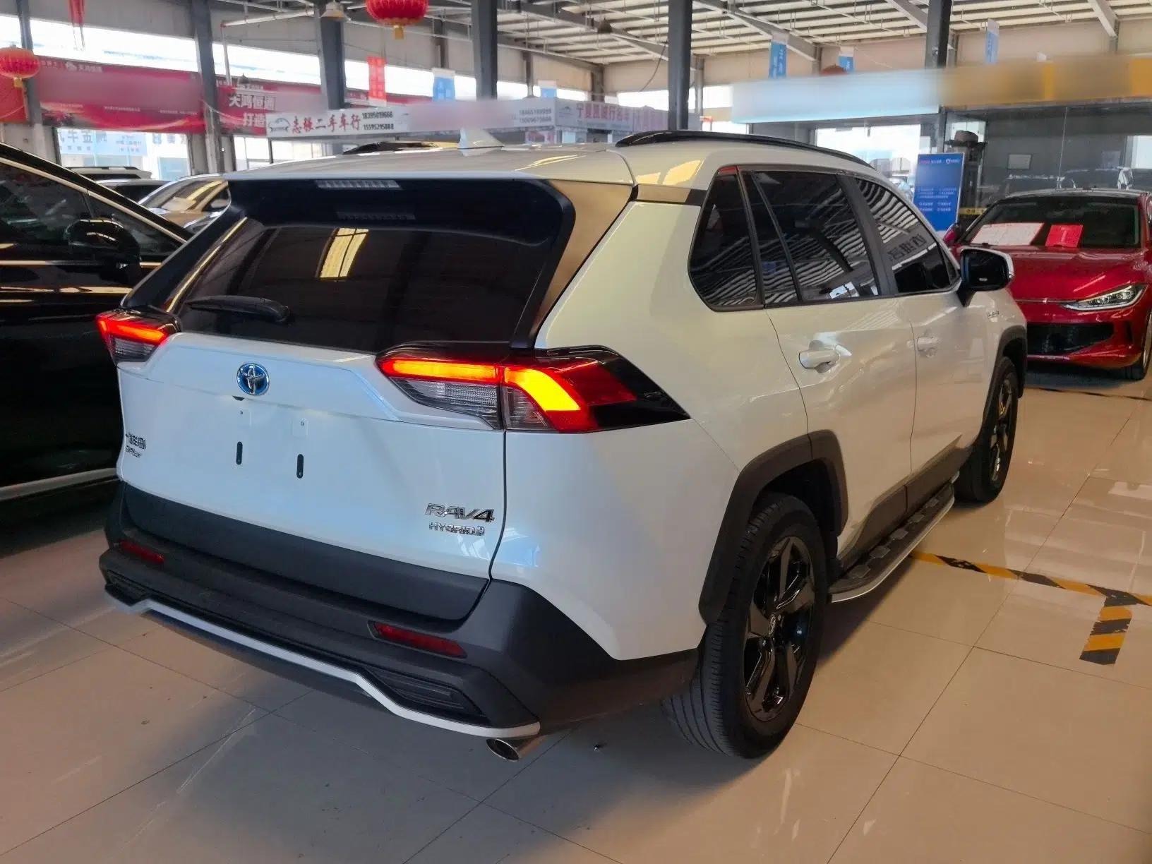 Toyota RAV4 2021 Dual-Engine 2.5L E-CVT Four-Wheel Drive Elite PLUS Edition — миниатюра 7