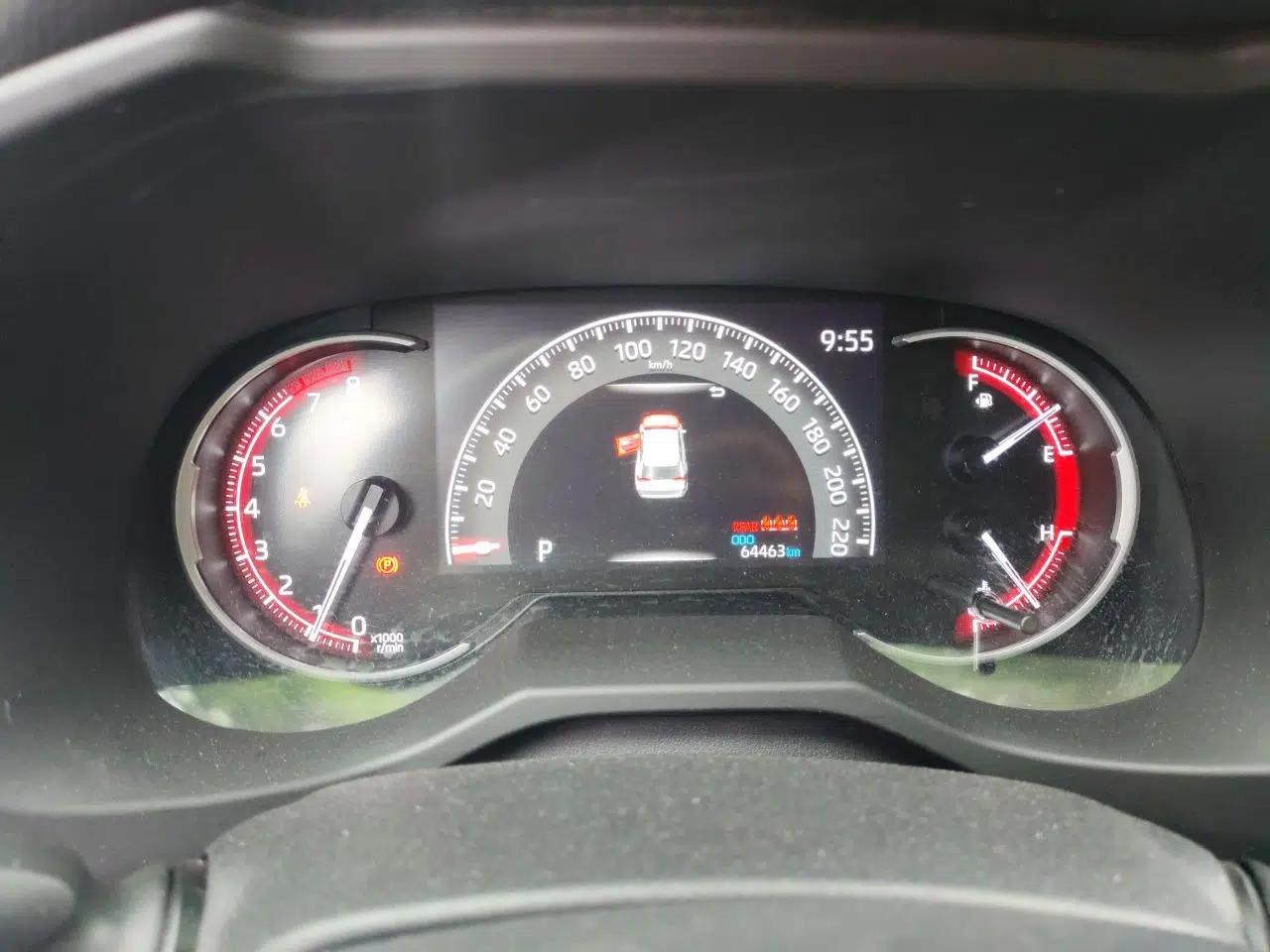Toyota RAV4 2021 2.0L CVT Two-Wheel Drive Fashion PLUS Edition — миниатюра 11
