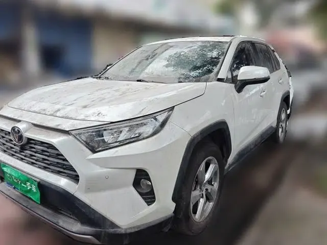 Toyota RAV4 2022 2.0L CVT Two-Wheel Drive Fashion Plus Edition