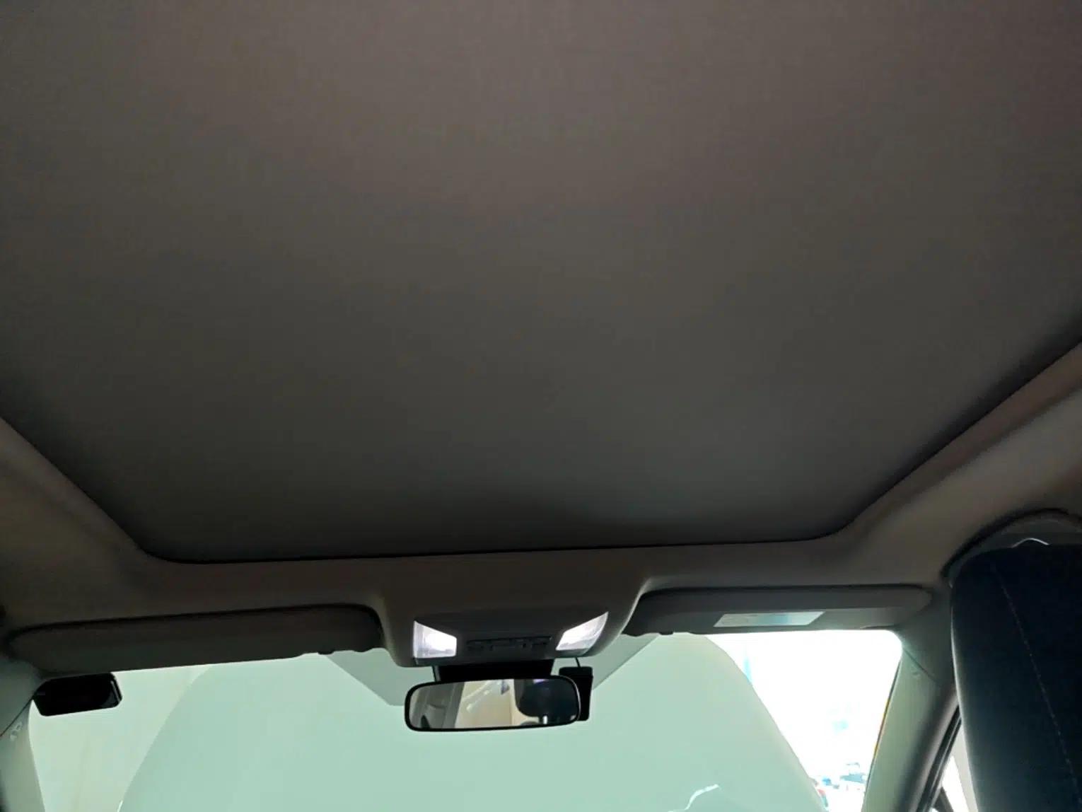Toyota RAV4 2023 Dual-Engine 2.5L E-CVT Two-Wheel Drive Elite Plus Edition — миниатюра 21