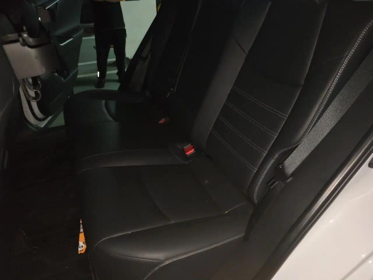 Toyota RAV4 2024 2.0L CVT Two-Wheel Drive Fashion Edition — миниатюра 17