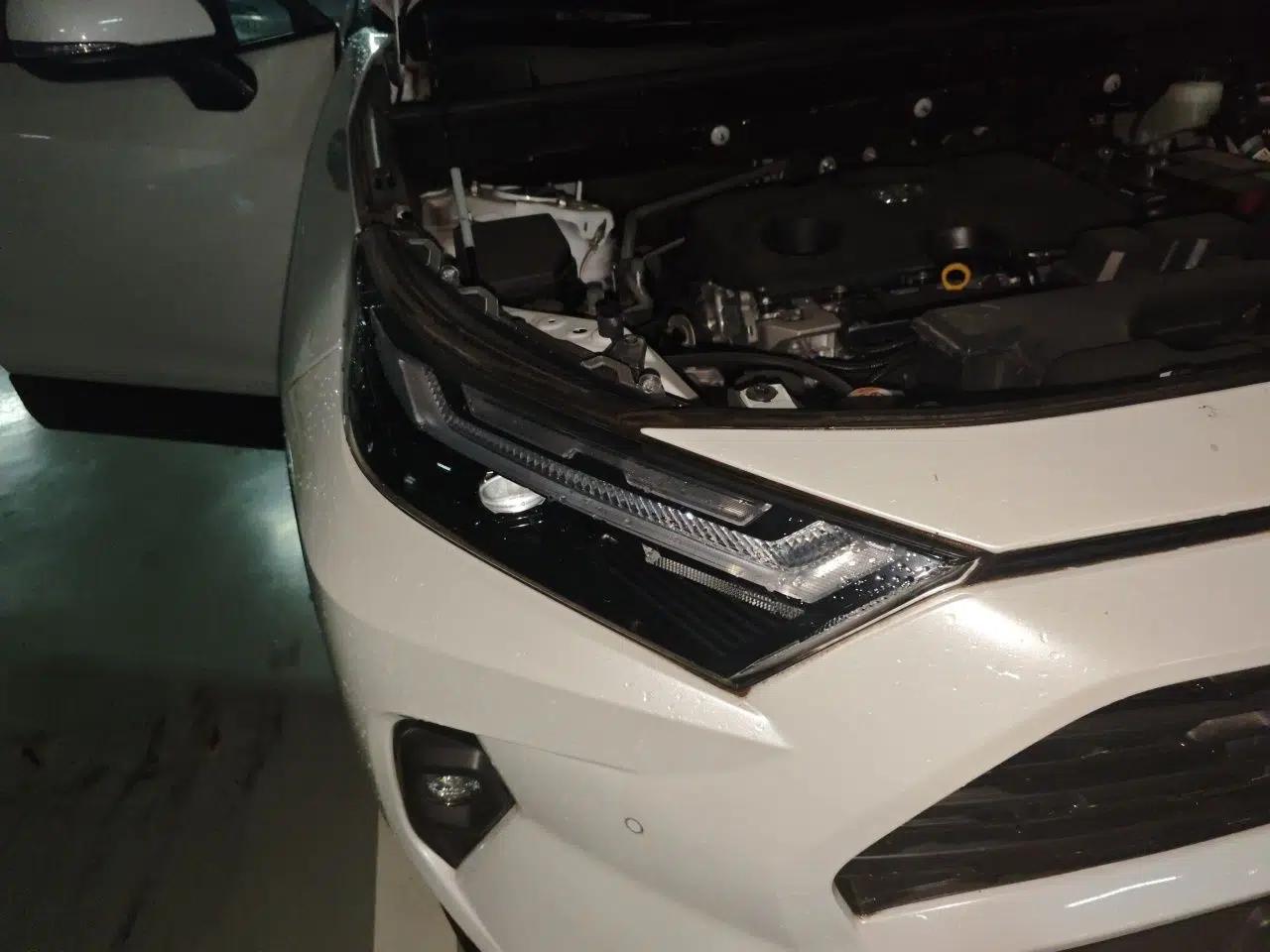 Toyota RAV4 2024 2.0L CVT Two-Wheel Drive Fashion Edition — миниатюра 7