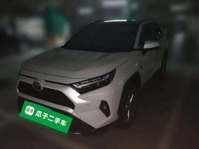 Toyota RAV4 2024 2.0L CVT Two-Wheel Drive Fashion Edition