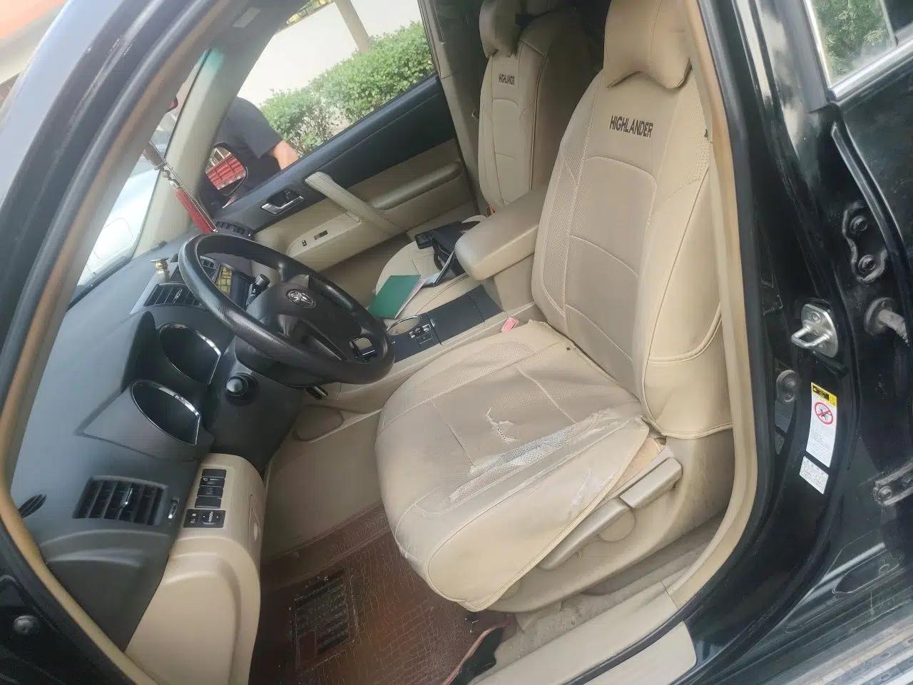 Toyota Highlander 2012 2.7L 2WD 5-Seater Elite Edition — миниатюра 15