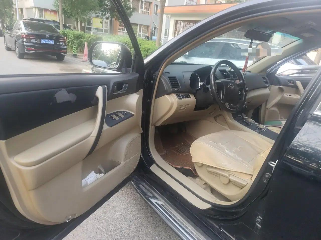 Toyota Highlander 2012 2.7L 2WD 5-Seater Elite Edition — миниатюра 16