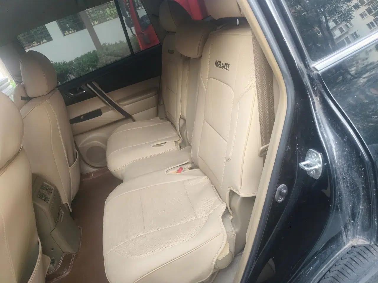 Toyota Highlander 2012 2.7L 2WD 5-Seater Elite Edition — миниатюра 17