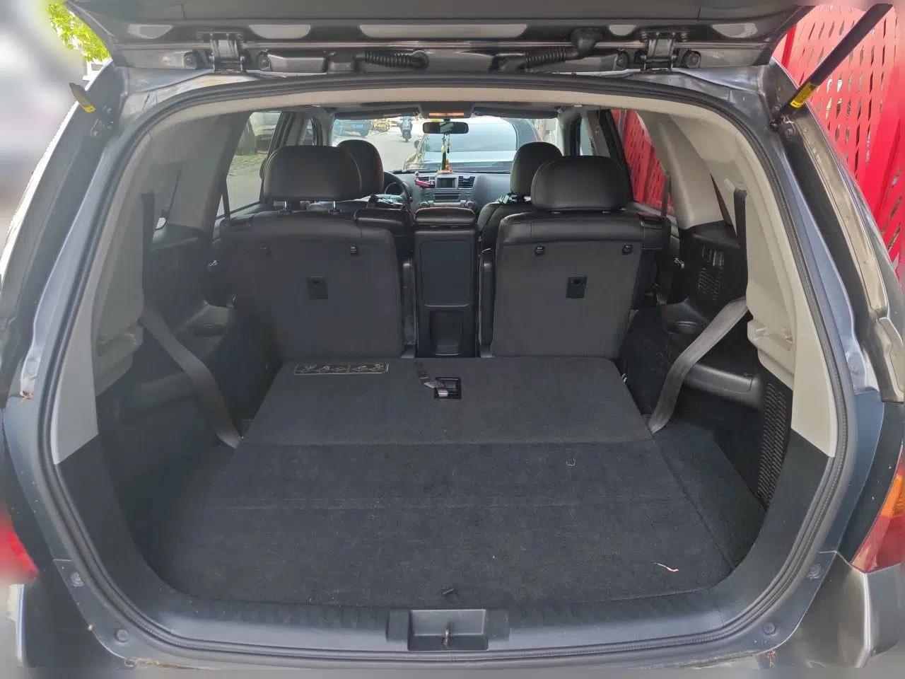 Toyota Highlander 2009 2.7L Two-Wheel Drive 7-Seater Luxury Edition — миниатюра 19