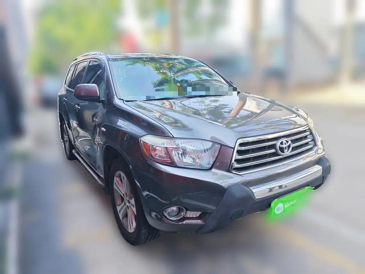 Toyota Highlander 2009 2.7L Two-Wheel Drive 7-Seater Luxury Edition — миниатюра 3