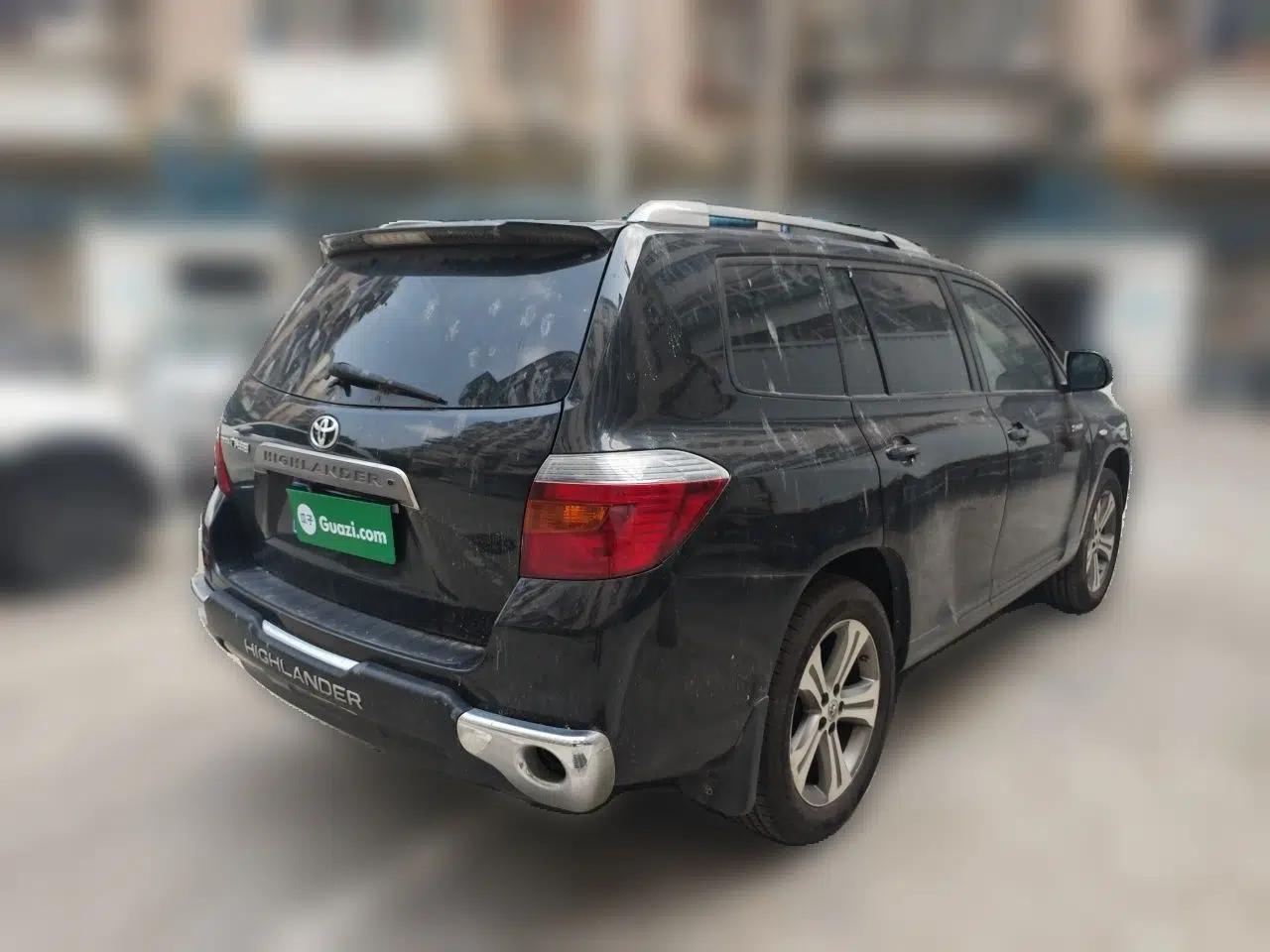 Toyota Highlander 2011 2.7L Two-Wheel Drive 7-Seater Luxury Edition — миниатюра 6