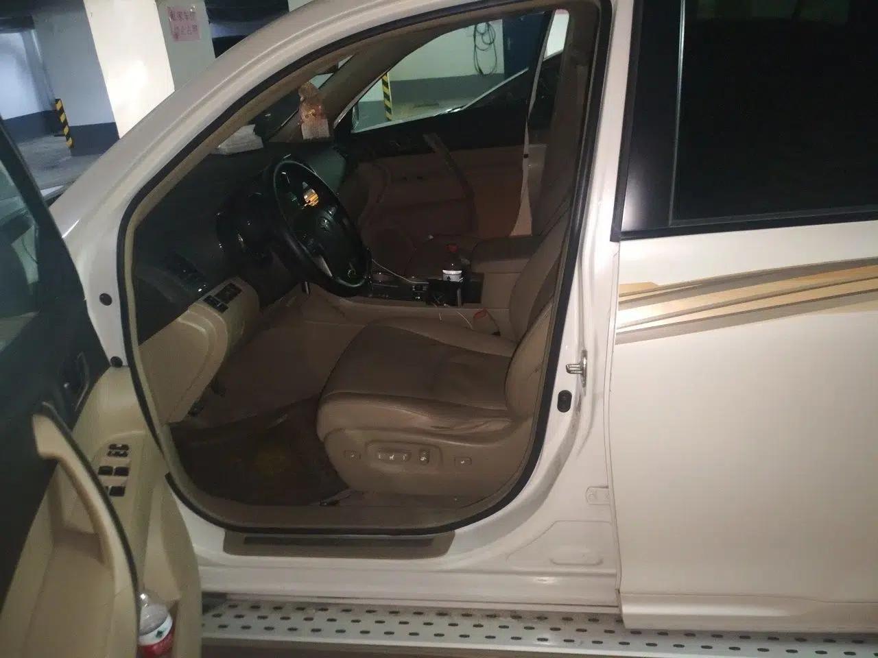 Toyota Highlander 2009 3.5L 4x4 7-Seater Luxury Edition — миниатюра 15
