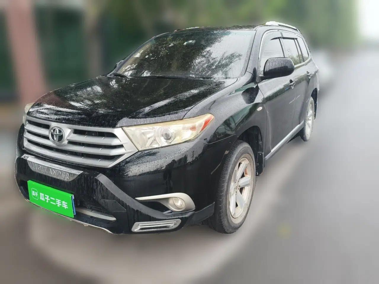 Toyota Highlander 2012 2.7L 2WD 5-Seater Elite Edition — миниатюра 1